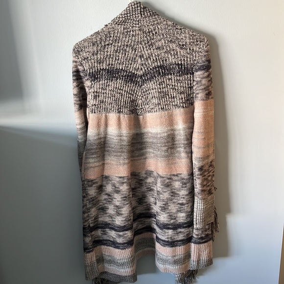 Knox Rose Fringe Cardigan - Picture 3 of 4
